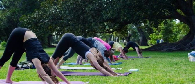 Park yoga